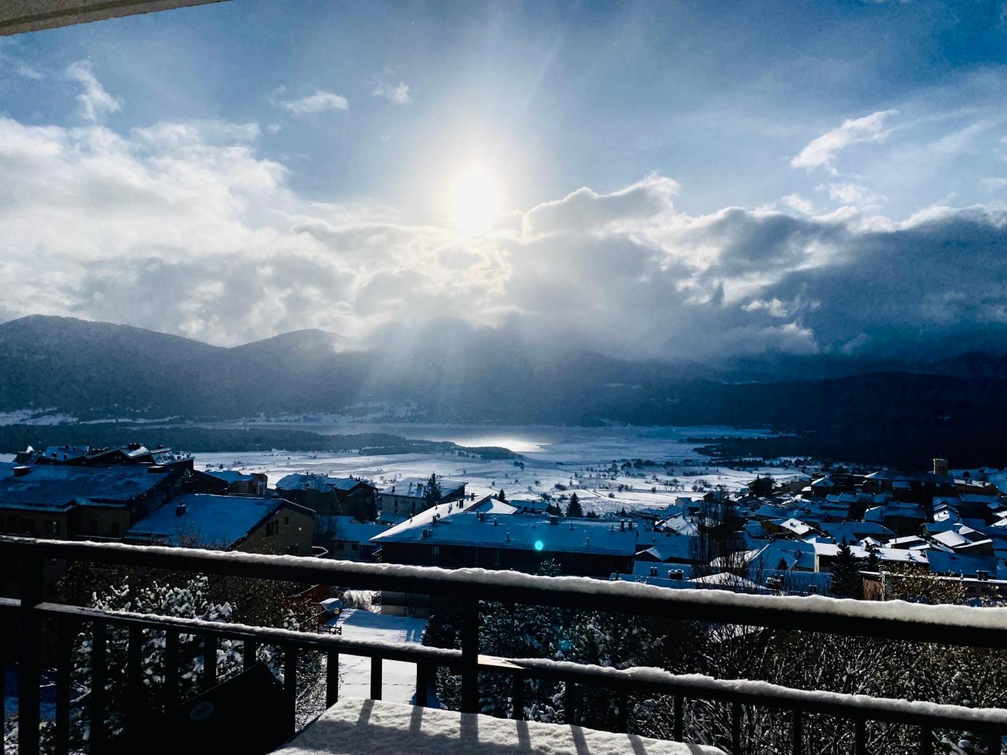 Appartement, Vue Panoramique Avec Terrasse, Parking, Aux Apartment Les Angles (Pyrenees-Orientales)
