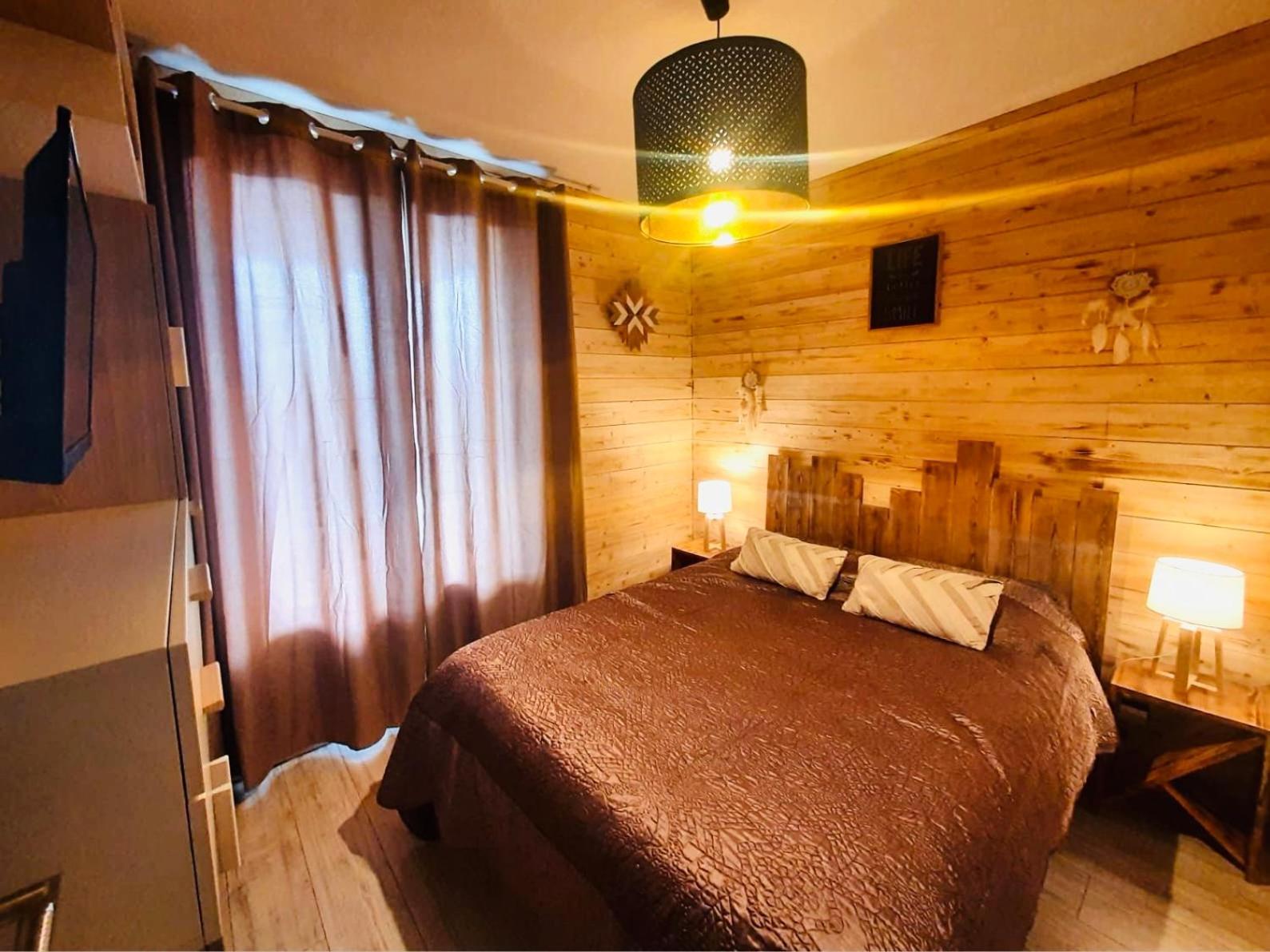 Appartement, Vue Panoramique Avec Terrasse, Parking, Aux Apartment